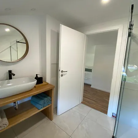 アパート Zidana Marela - Attic With A View